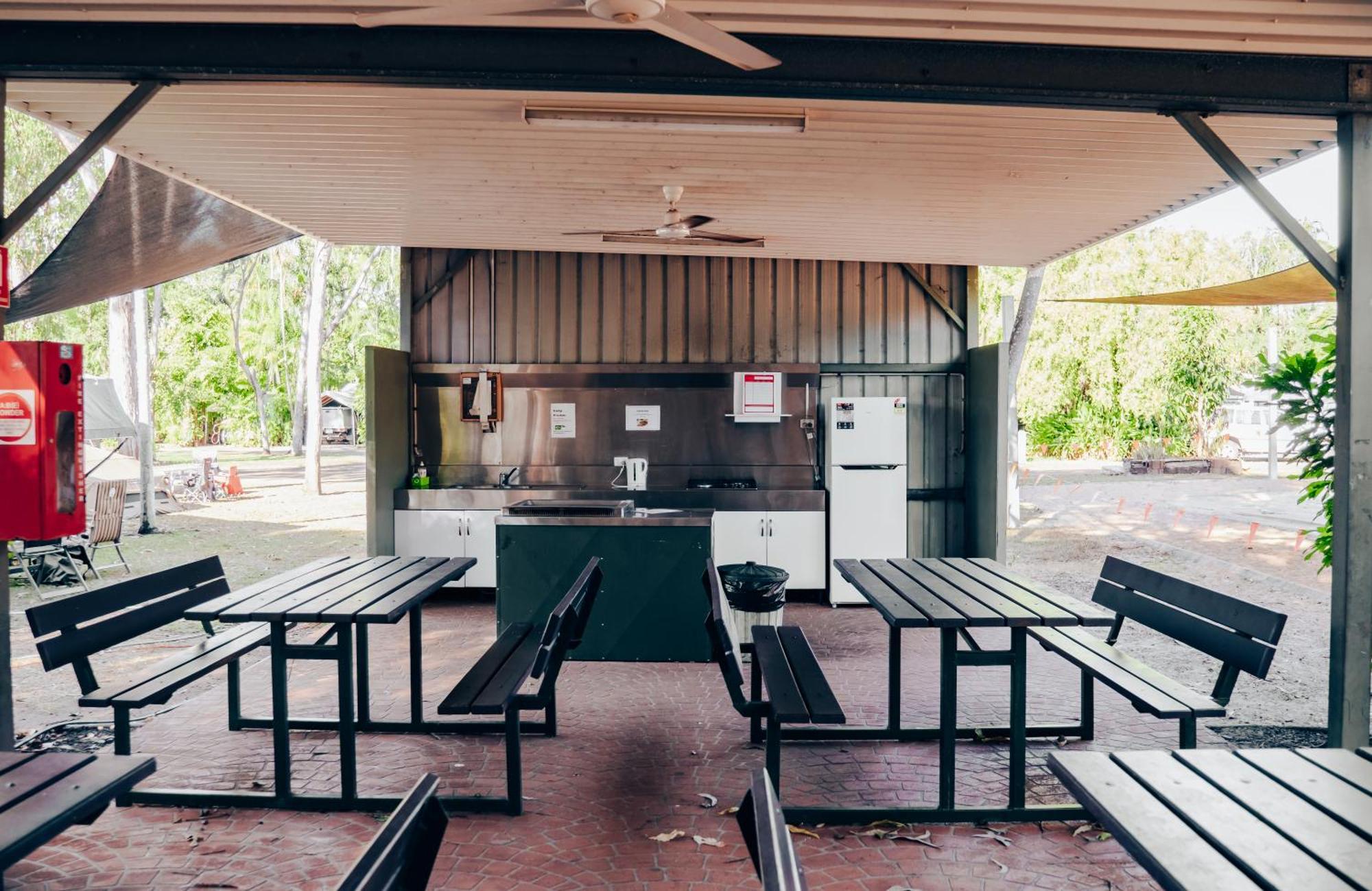 Big4 Howard Springs Holiday Park Darwin Exterior photo